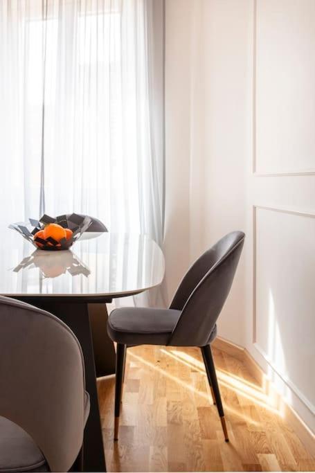 Sjr Luxury Apartment Trevi Fountain Rome Bagian luar foto
